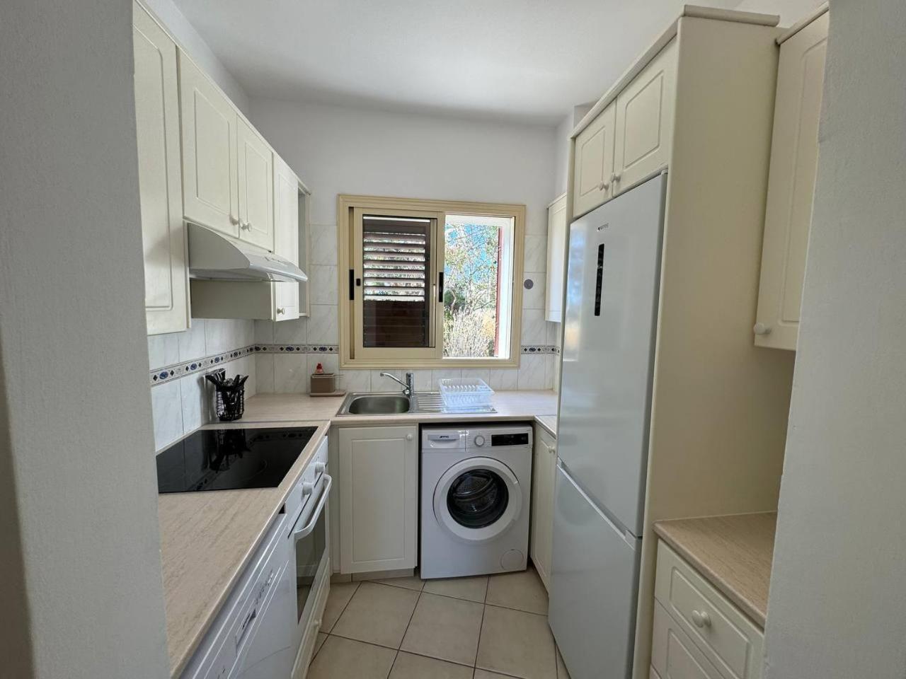 Eden Gardens Villa Paphos Ngoại thất bức ảnh