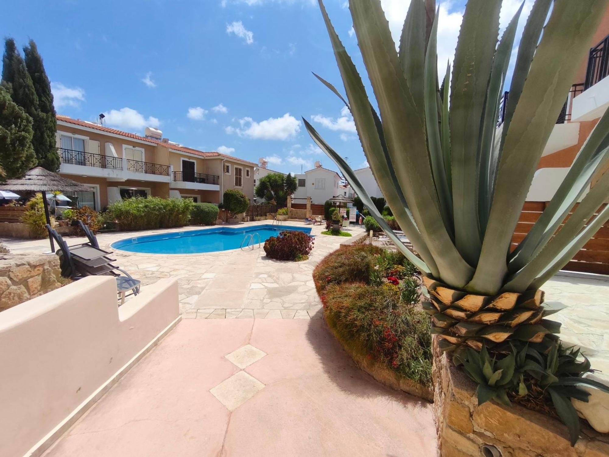 Eden Gardens Villa Paphos Ngoại thất bức ảnh