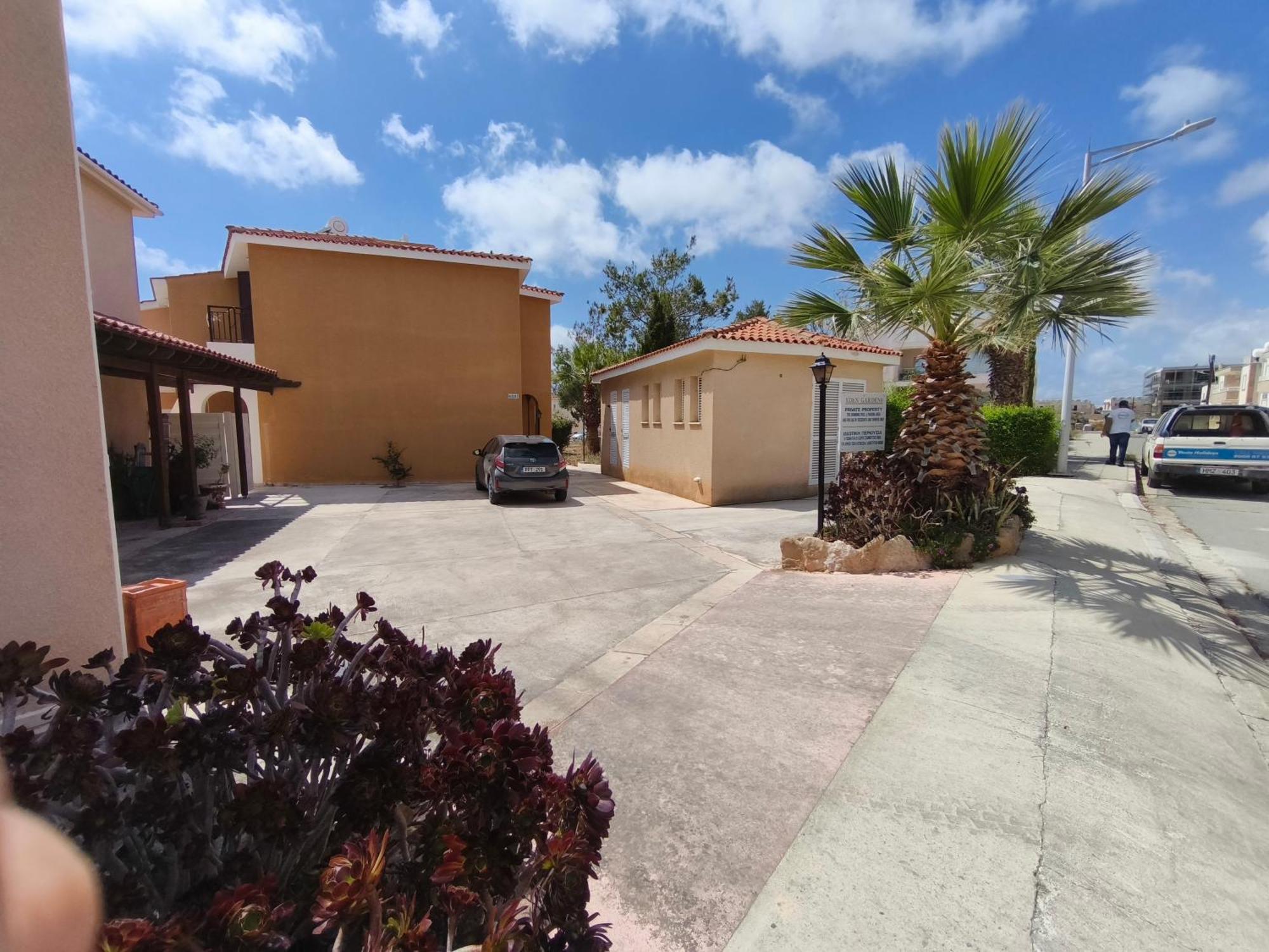Eden Gardens Villa Paphos Ngoại thất bức ảnh